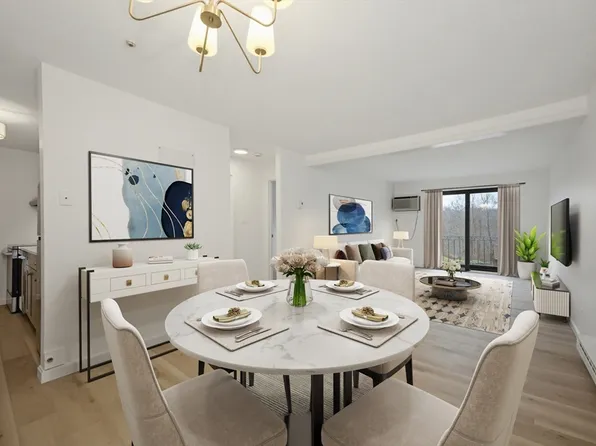 3 Karena Dr #4-21, Taunton, MA 02780