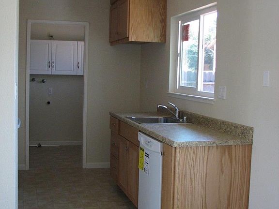 5th image of 270 Lindo Ct APT B
