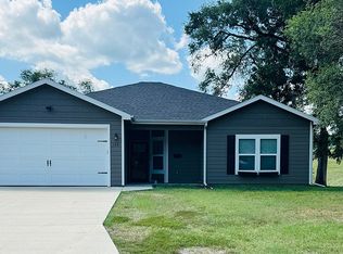 126 S Willow St, Ottawa, KS 66067
