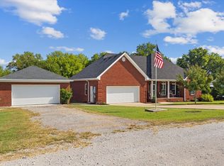605 Compton Ln, Columbia, TN 38401