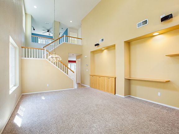 3rd image of 2694 Maybrook Dr