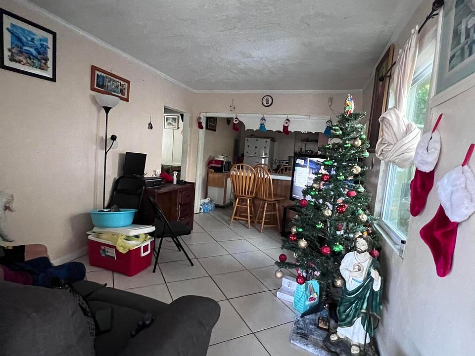 1st image of 553 Jennings Ave