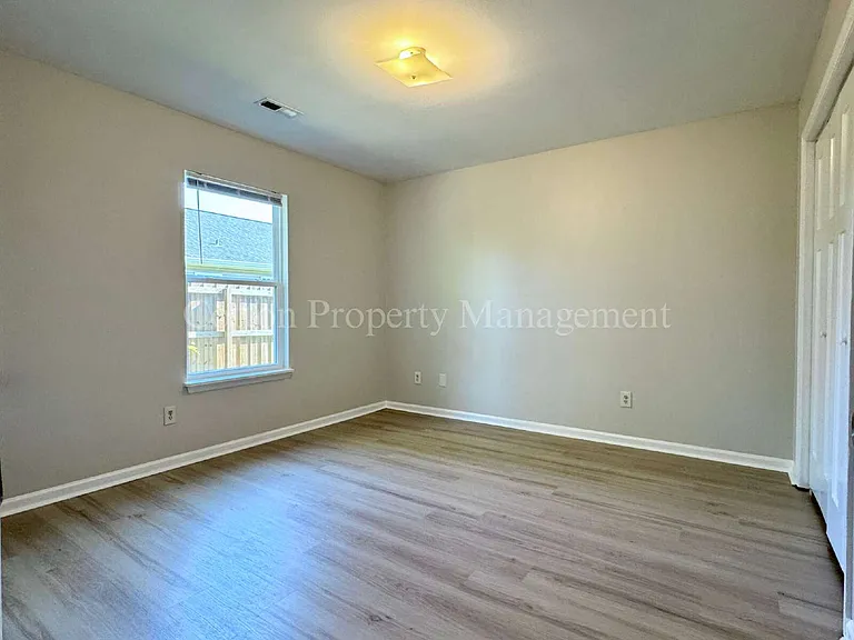 315 S Dudley St #13 — Photo 19