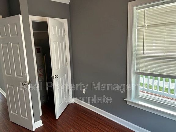 3rd image of 5001 Killam Ave