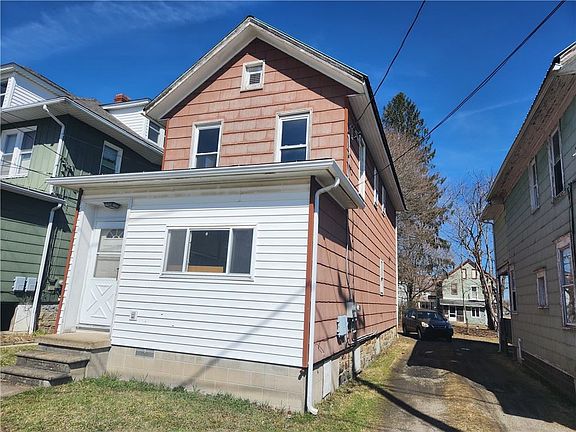 2nd image of 253/249 E Race St