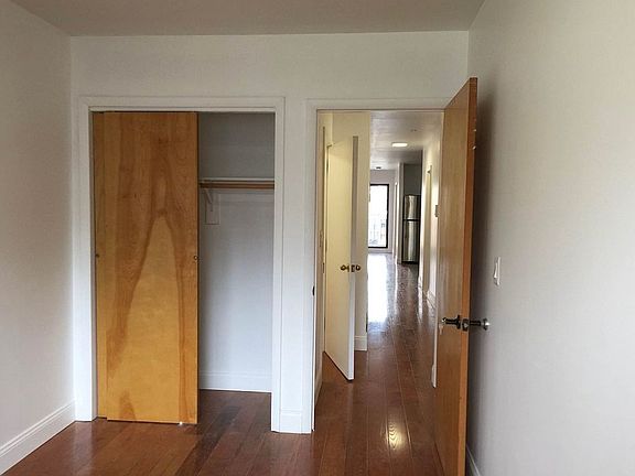 4th image of 2322 Broadway APT 2A