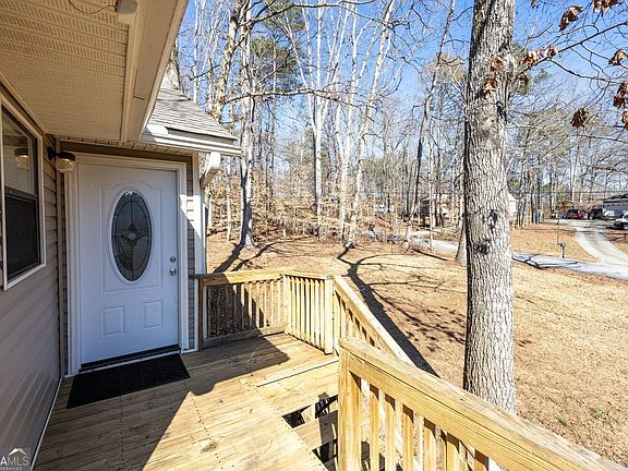 5th image of 3939 Hillside Ln