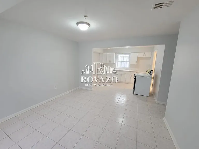 38-40 Wainwright St #1 — Photo 5