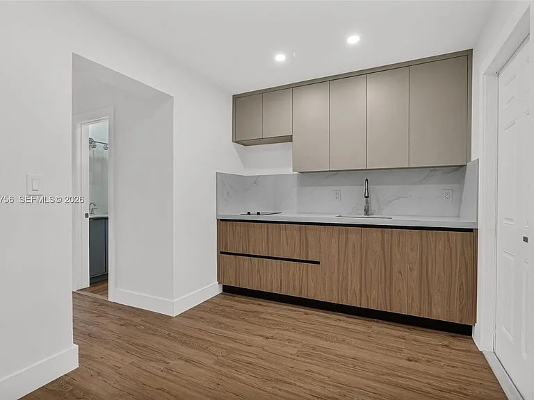 8201 SW 42nd St — Photo 39