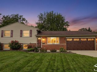 11042 Katherine St, Taylor, MI 48180