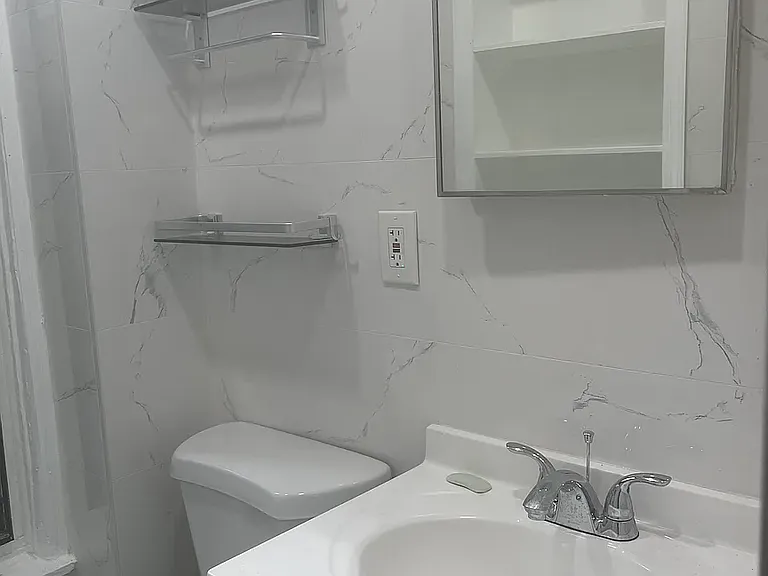 1413 Lexington Ave #2 — Photo 7