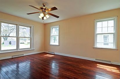 2nd image of 1022 Westmoreland Ave