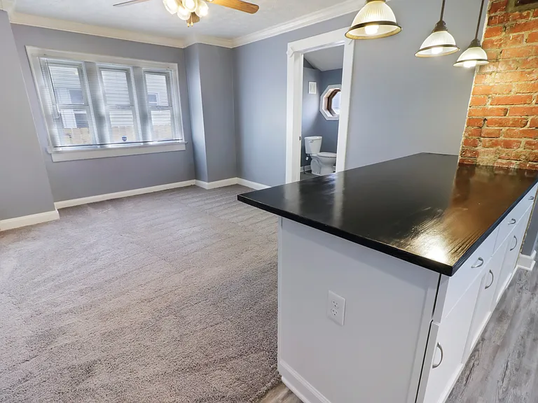 635 S Eureka Ave — Photo 7