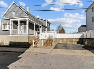 30 Arizona St, Fall River, MA 02723
