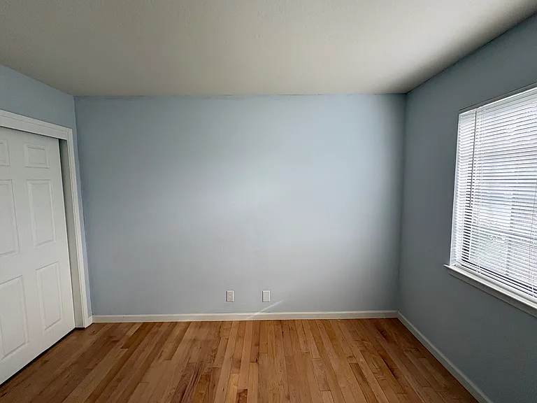 5867 W Walbrook Dr — Photo 3