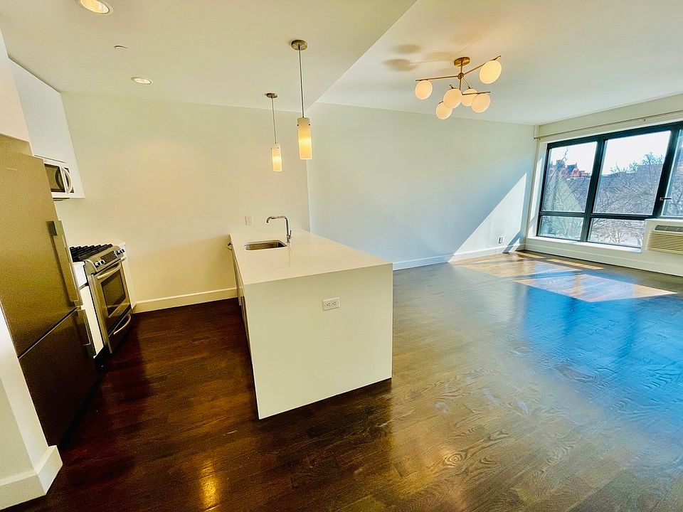 1st image of 11-25 45th Ave #3E