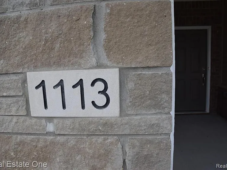 1113 Lark St #41 — Photo 2