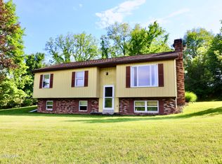 194 Wynwood Dr, Cogan Station, PA 17728