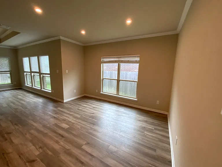 5073 Dickinson Loop — Photo 14