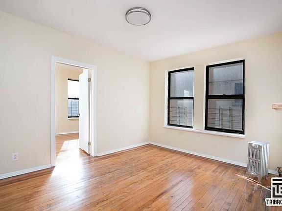 5th image of 2294 University Ave #3A