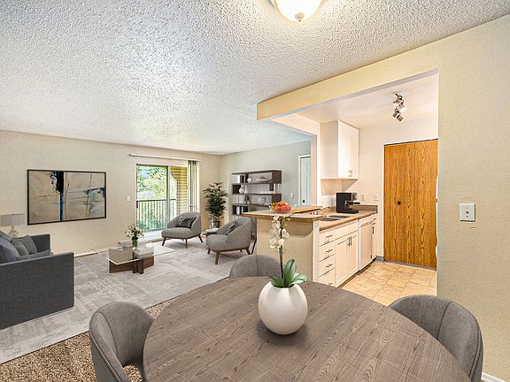 4th image of 1621 Park West Dr #1645-202