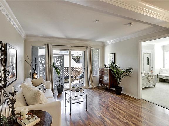 4th image of 308 River St Unit B8