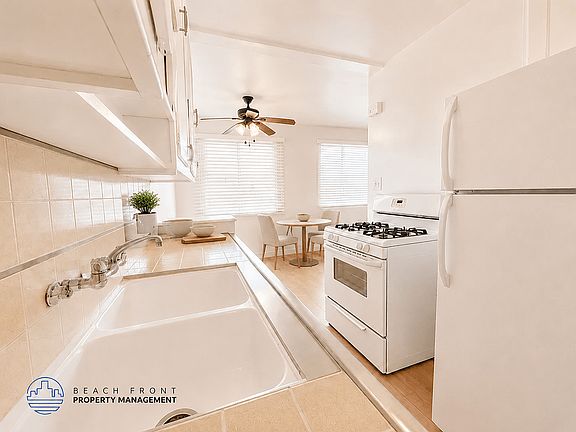 2nd image of 3144 S Barrington Ave #3152-D