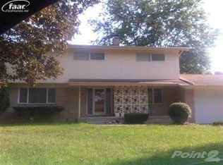 2654 Pinetree Dr, Flint, MI 48507