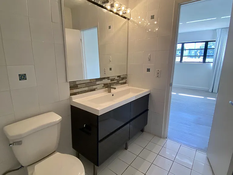 1101 Bay Dr — Photo 16