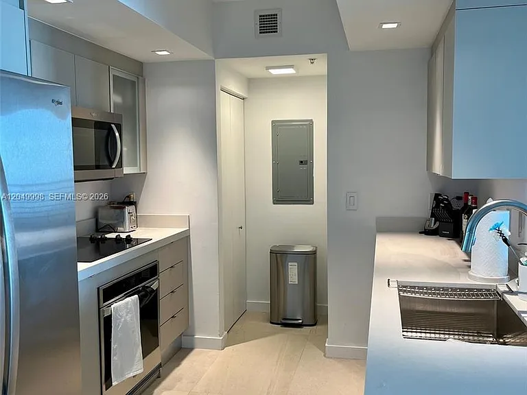 335 Biscayne Blvd #4207 — Photo 12