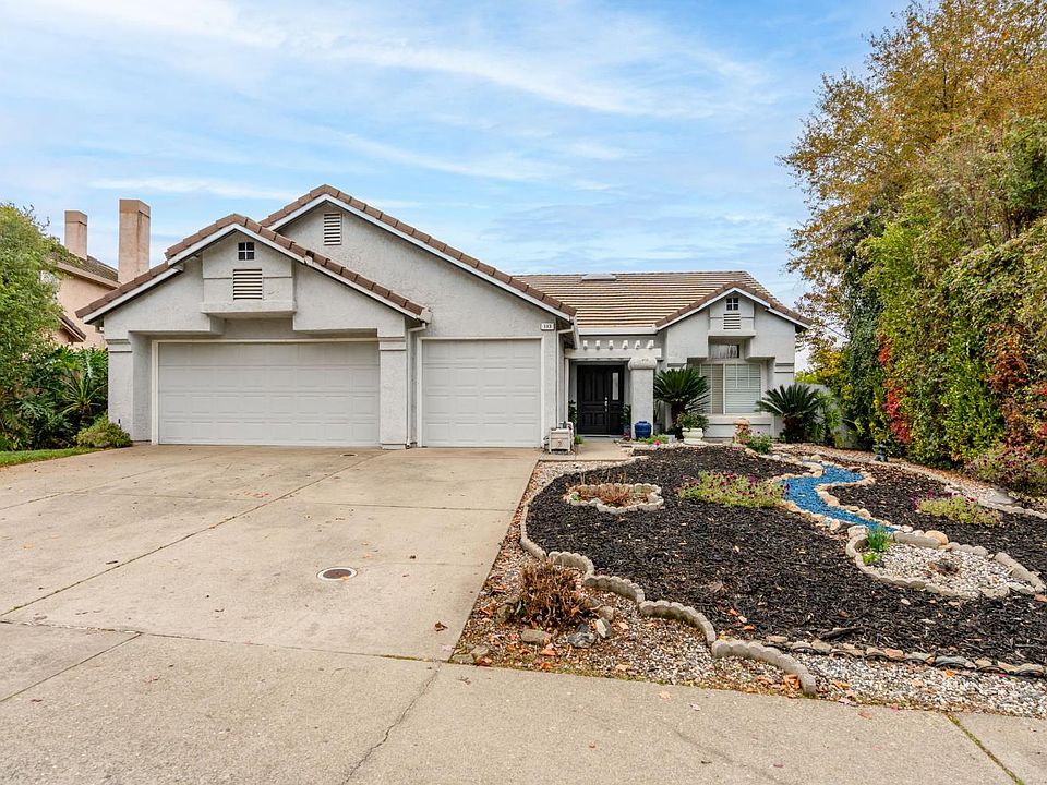 1st image of 113 Duxbury Way