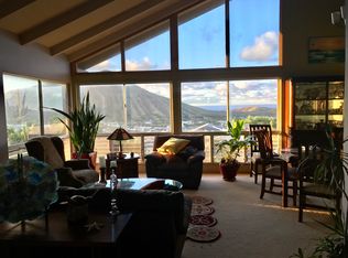 993 Kaloaloa St, Honolulu, HI 96825