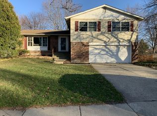 745 Mulberry Ct, Algonquin, IL