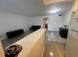 300 Layne Blvd APT 312, Hallandale, FL 33009