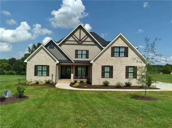 5702 Grey Wind Ct, Oak Ridge, NC 27310