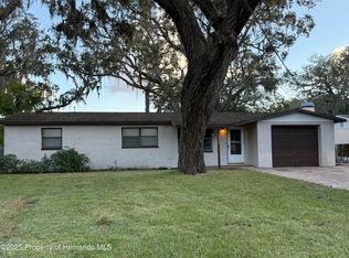 11972 Lakewood Dr, Hudson, FL 34669