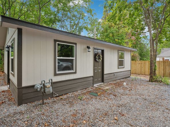 249 W Patti June St, Tahlequah, OK 74464