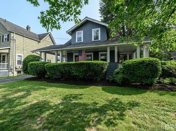 12 E High St, Bound Brook, NJ 08805