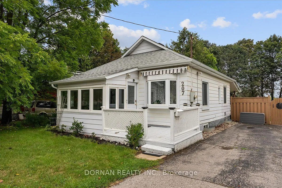 2 bed, $2,500 — Photo 1