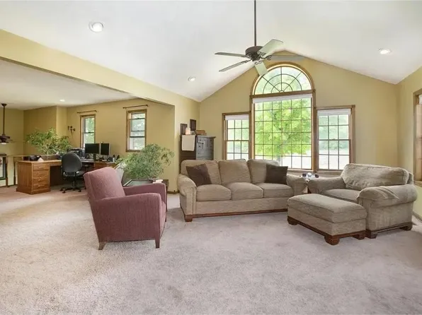 8695 Nashua Ave NE, Otsego, MN 55330