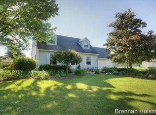 6960 Vinton Ave NW, Comstock Park, MI 49321