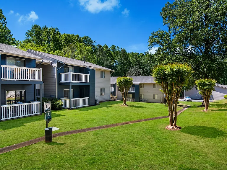 Dunwoody Pointe — Photo 21