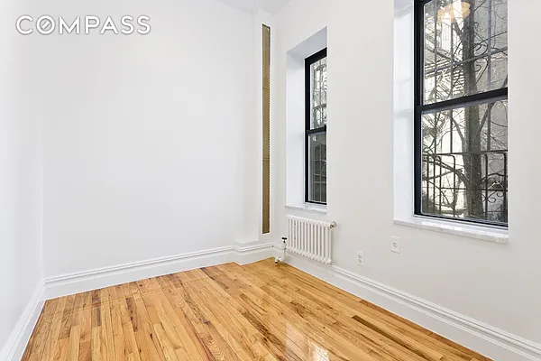 Rented by Compass | media 16