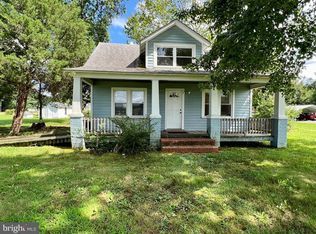 1900 Lake Rd, Lottsburg, VA 22511