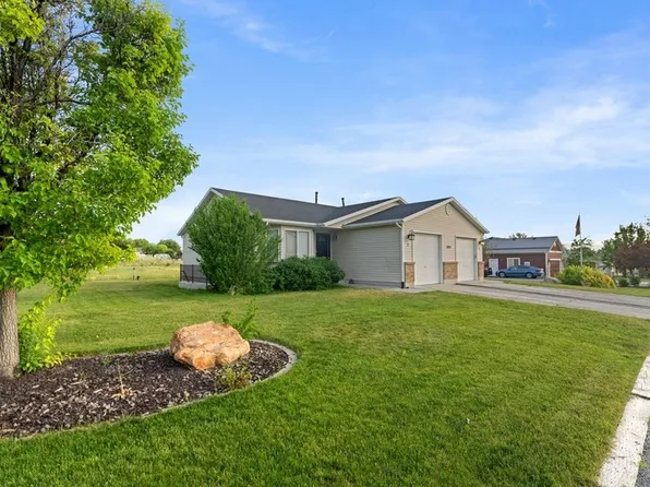 1884 Shepard Ln #1, Tooele, UT 84074