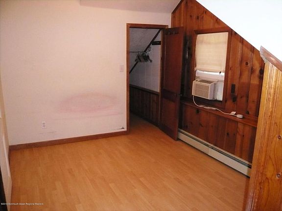 3rd image of 2220 1st Ave