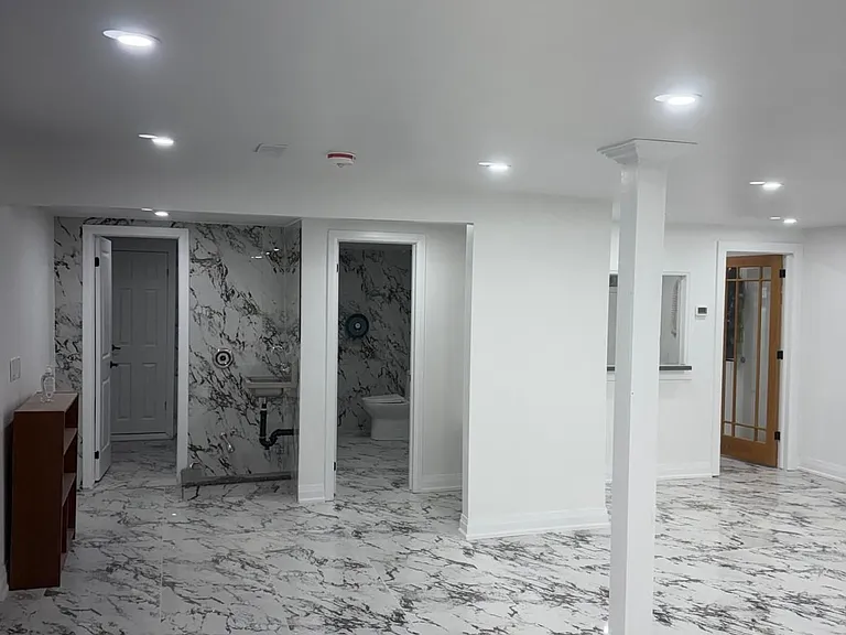 69 Southworth St N — Photo 2