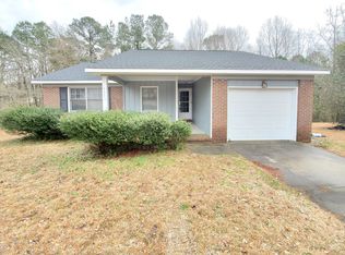 6845 Apsley Ct, Fayetteville, NC 28304