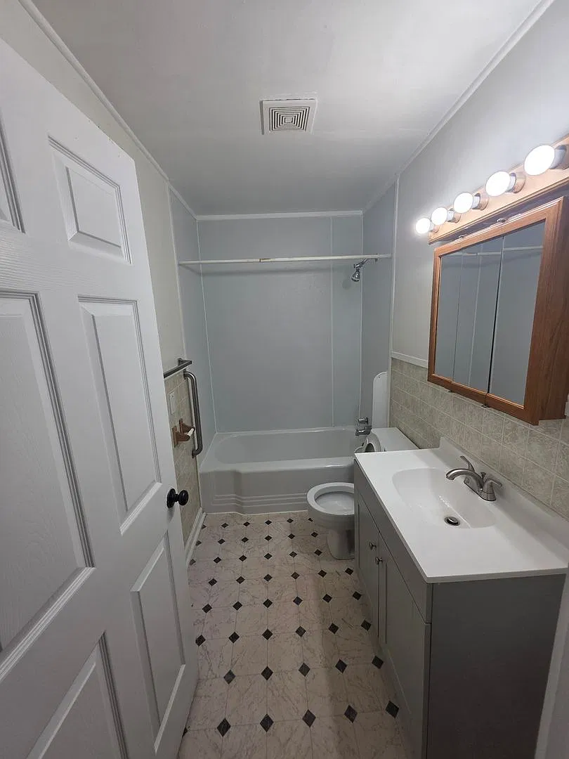 233 Methodist Drive — Photo 4