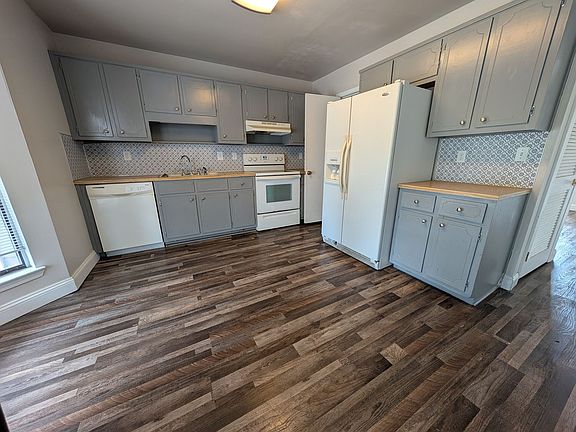 2nd image of 5545 Saint James St